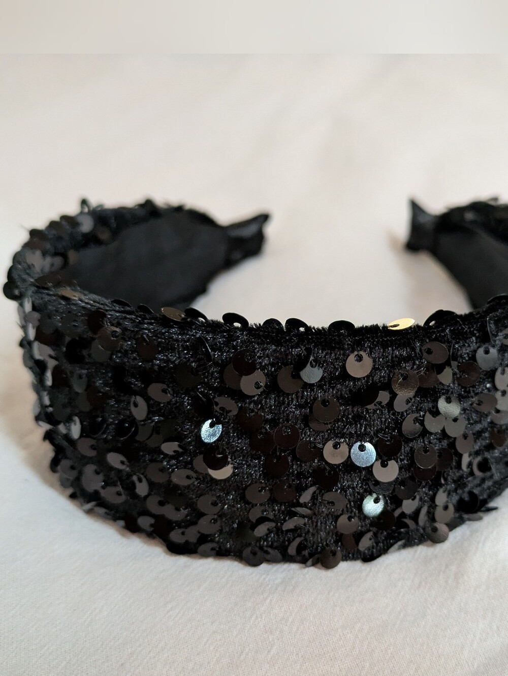 Simons Wide Black Sequin Padded Headband Chunky Sparkly Statement Hairband NWOT